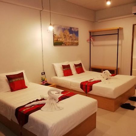 Little Lanna Guesthouse Chiang Mai Bagian luar foto