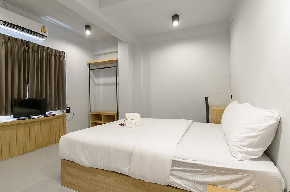 Little Lanna Guesthouse Chiang Mai Bagian luar foto