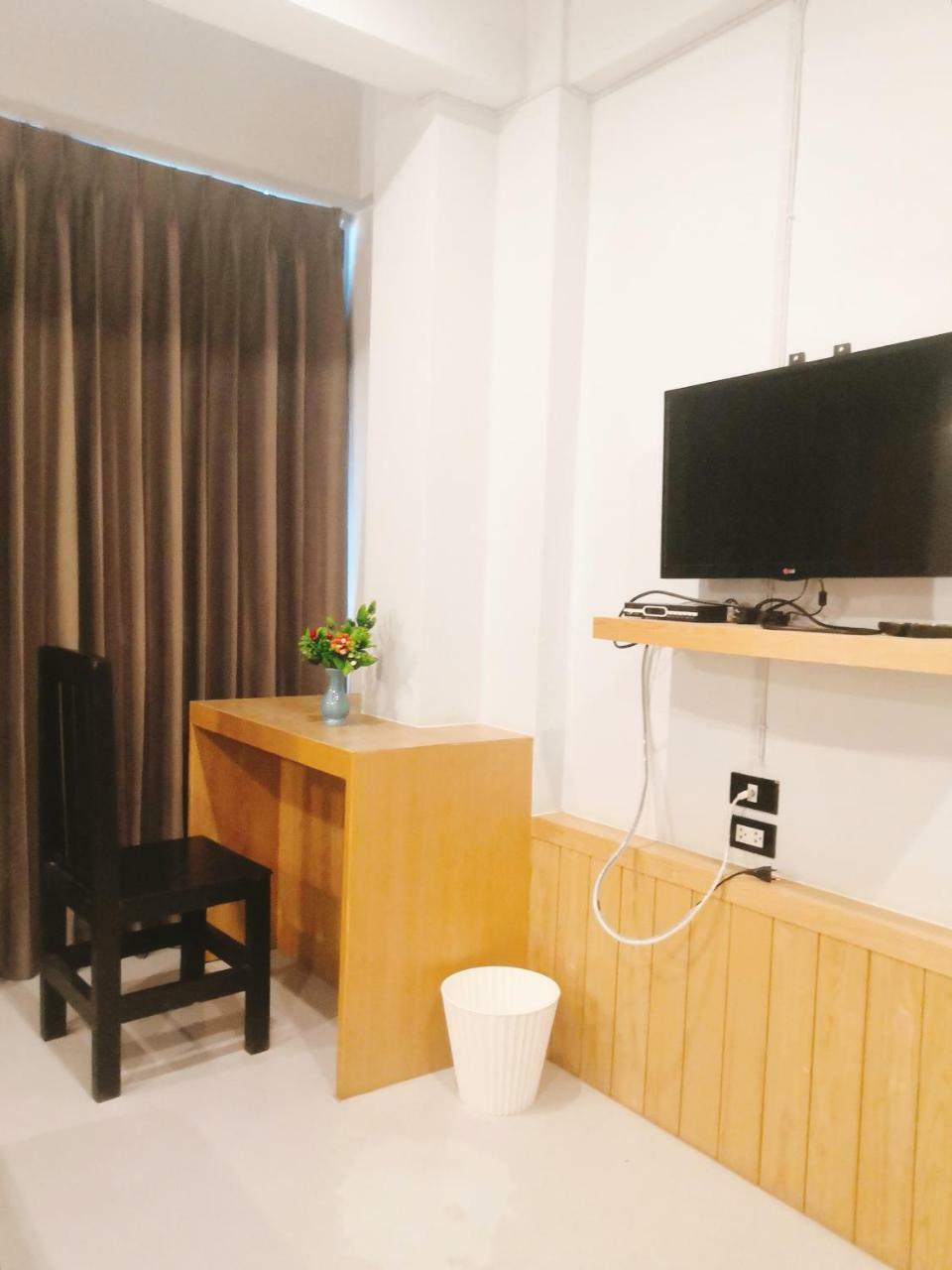 Little Lanna Guesthouse Chiang Mai Bagian luar foto